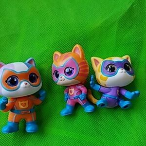 SUPER KITTIES Figurines Set OF 3